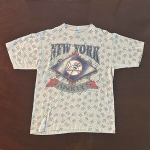 Vintage 1993 New York Yankees All Over Print Tee Size Large Single Stitch USA
